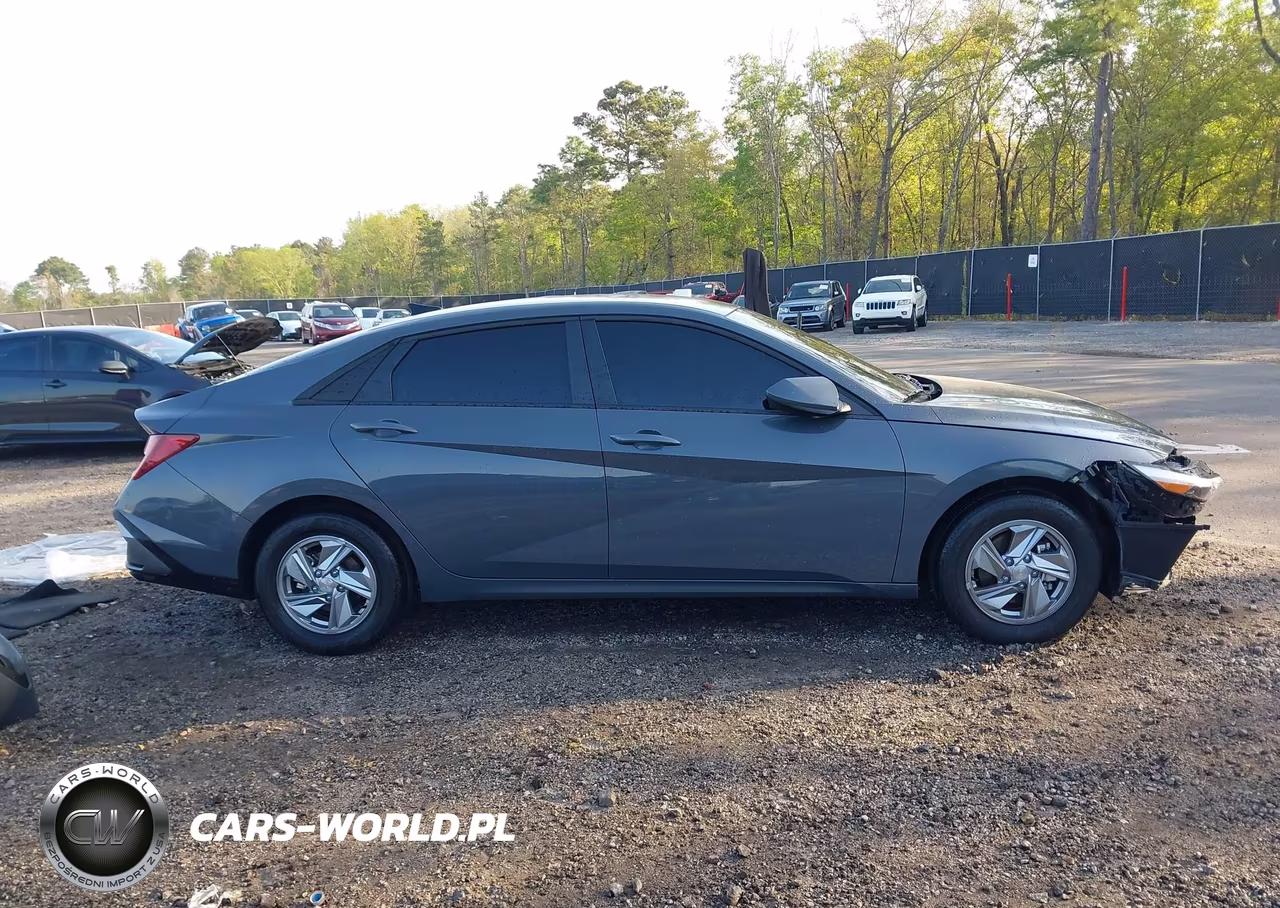 2025 Hyundai Elantra Se VIN:KMHLL4DG7SU076051 - 14