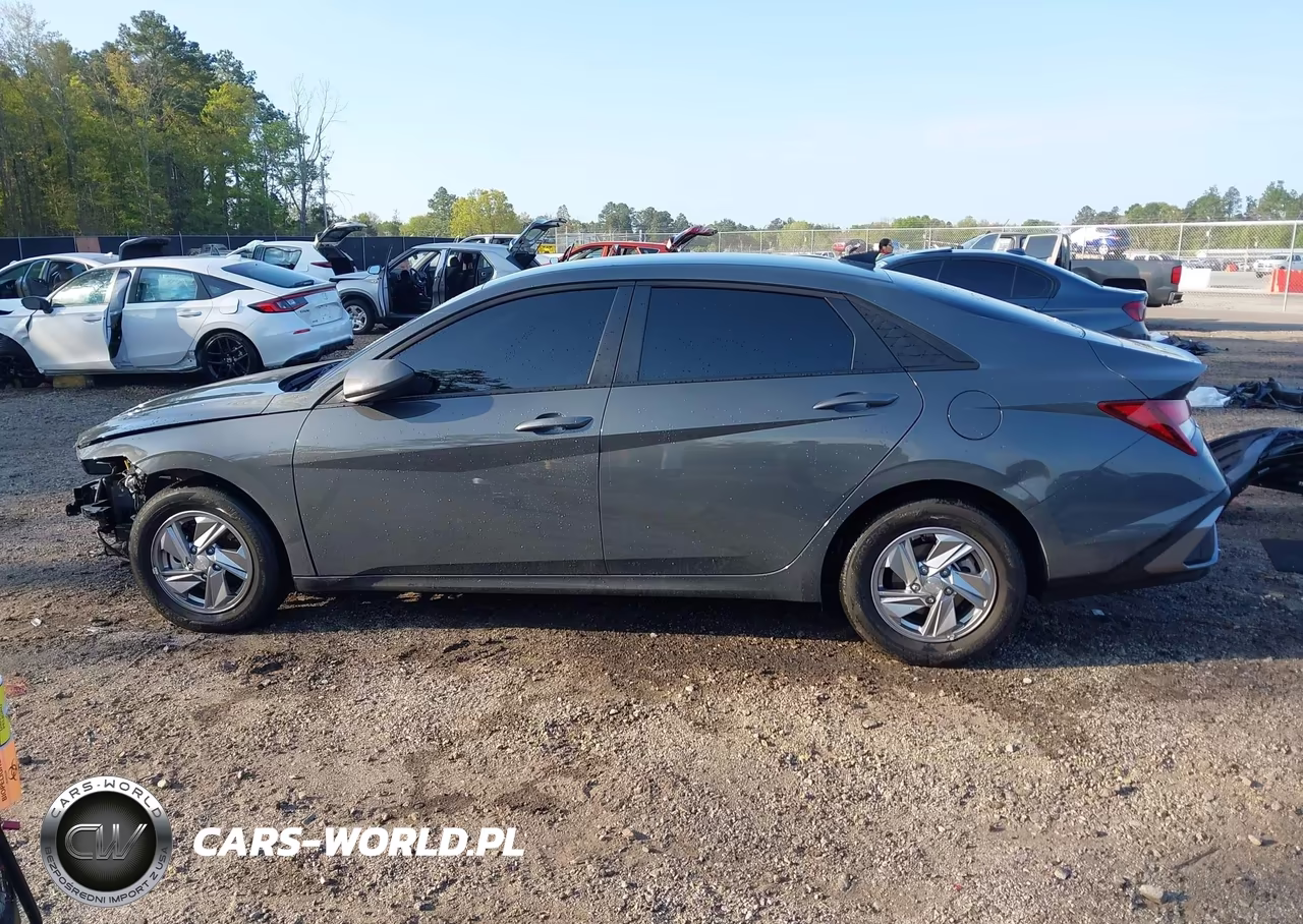 2025 Hyundai Elantra Se VIN:KMHLL4DG7SU076051 - 15