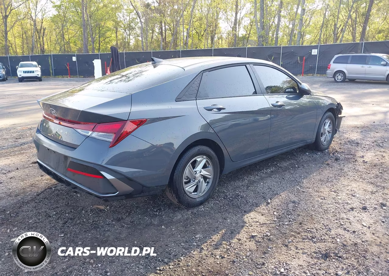 2025 Hyundai Elantra Se VIN:KMHLL4DG7SU076051 - 4