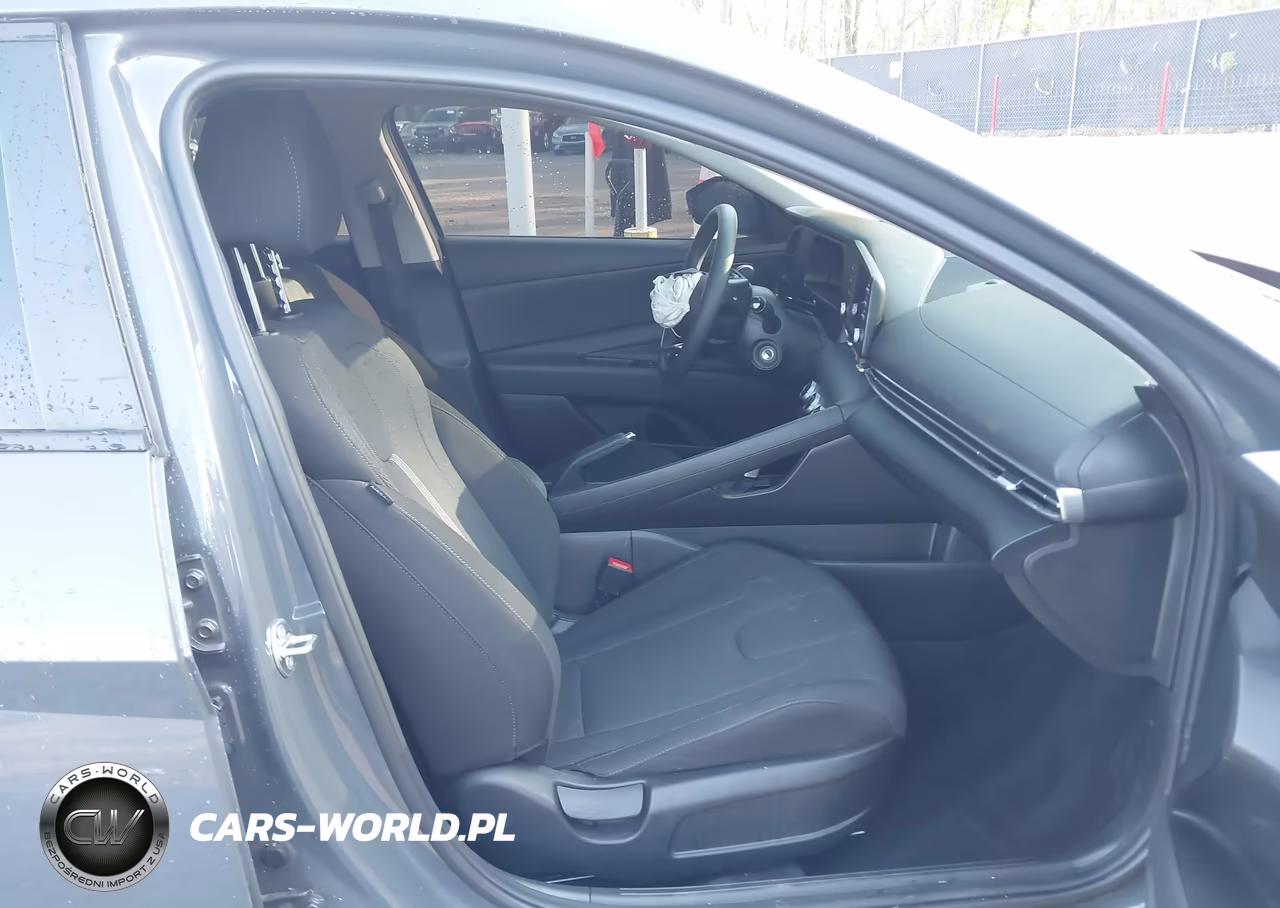 2025 Hyundai Elantra Se VIN:KMHLL4DG7SU076051 - 5