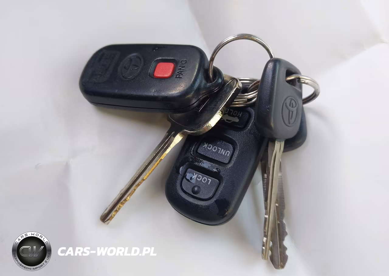 2005 Toyota Camry Le VIN:4T1BE32K55U101881 - 11
