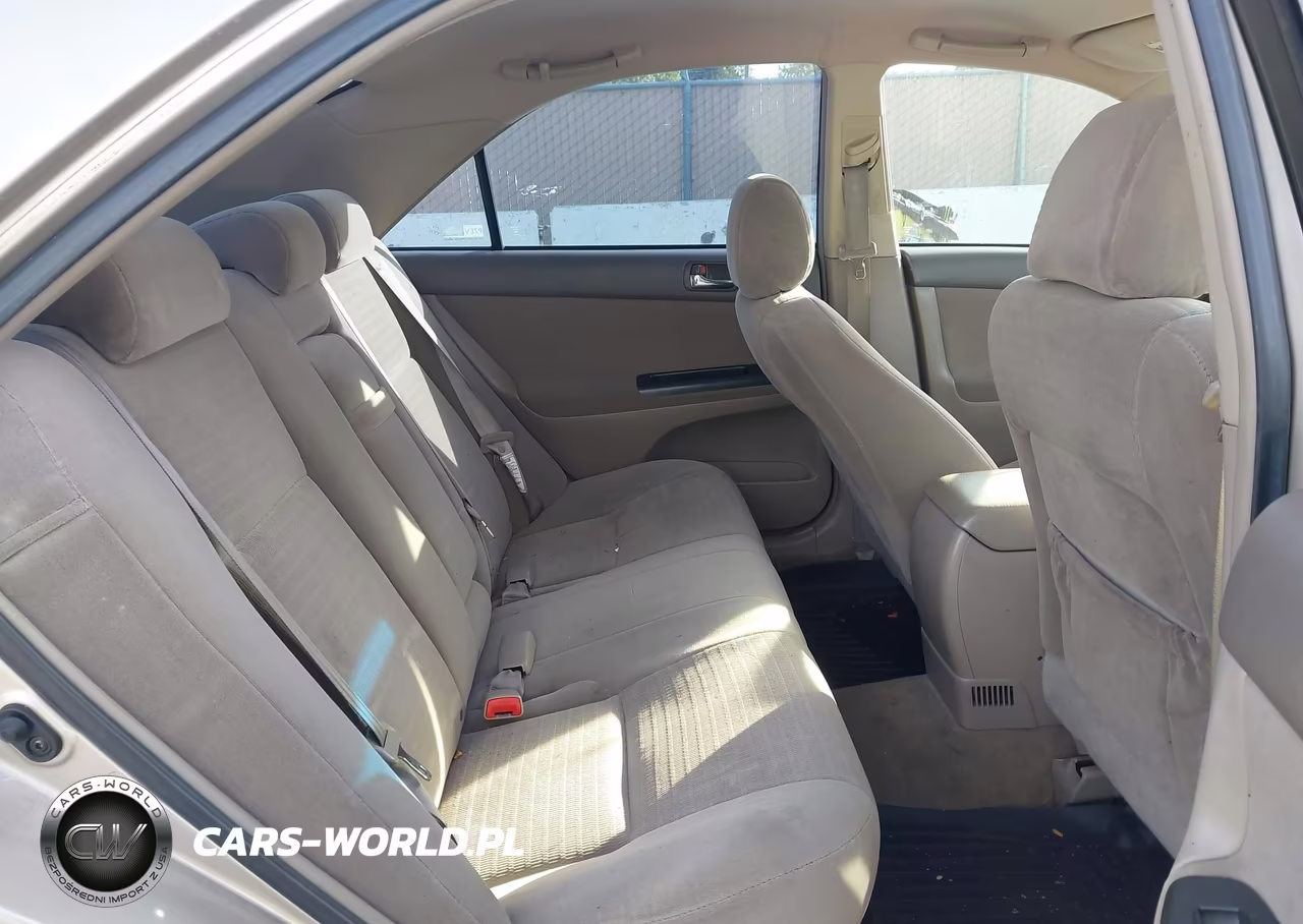2005 Toyota Camry Le VIN:4T1BE32K55U101881 - 8