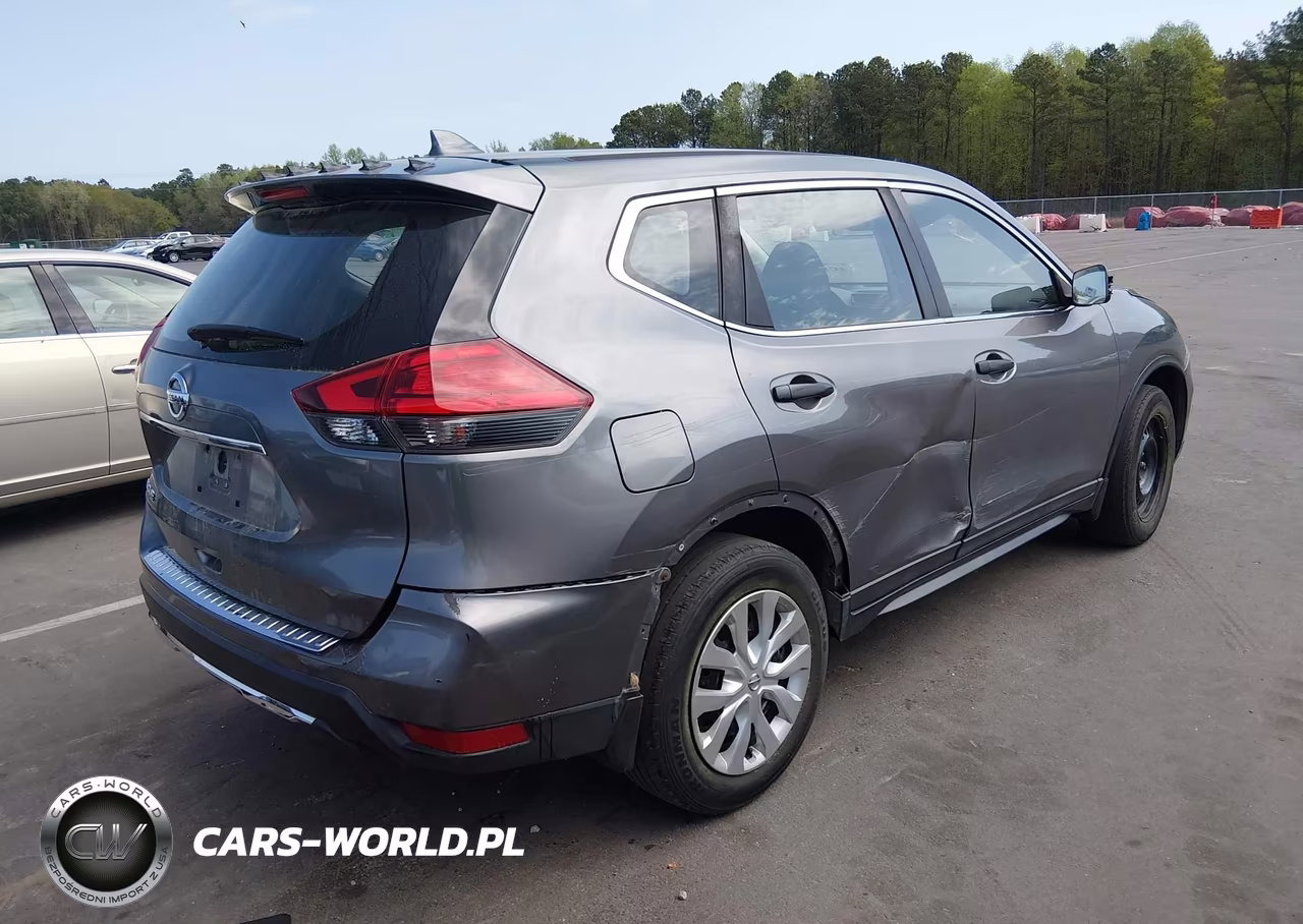2017 Nissan Rogue S VIN:JN8AT2MT2HW383951 - 4