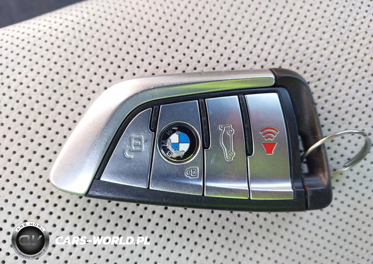 2018 BMW M550I xDrive VIN:WBAJB9C54JB287372 - 11