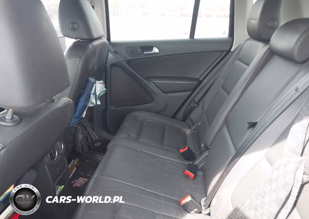 2017 Volkswagen Tiguan VIN:WVGAV7AX5HK020217 - 8