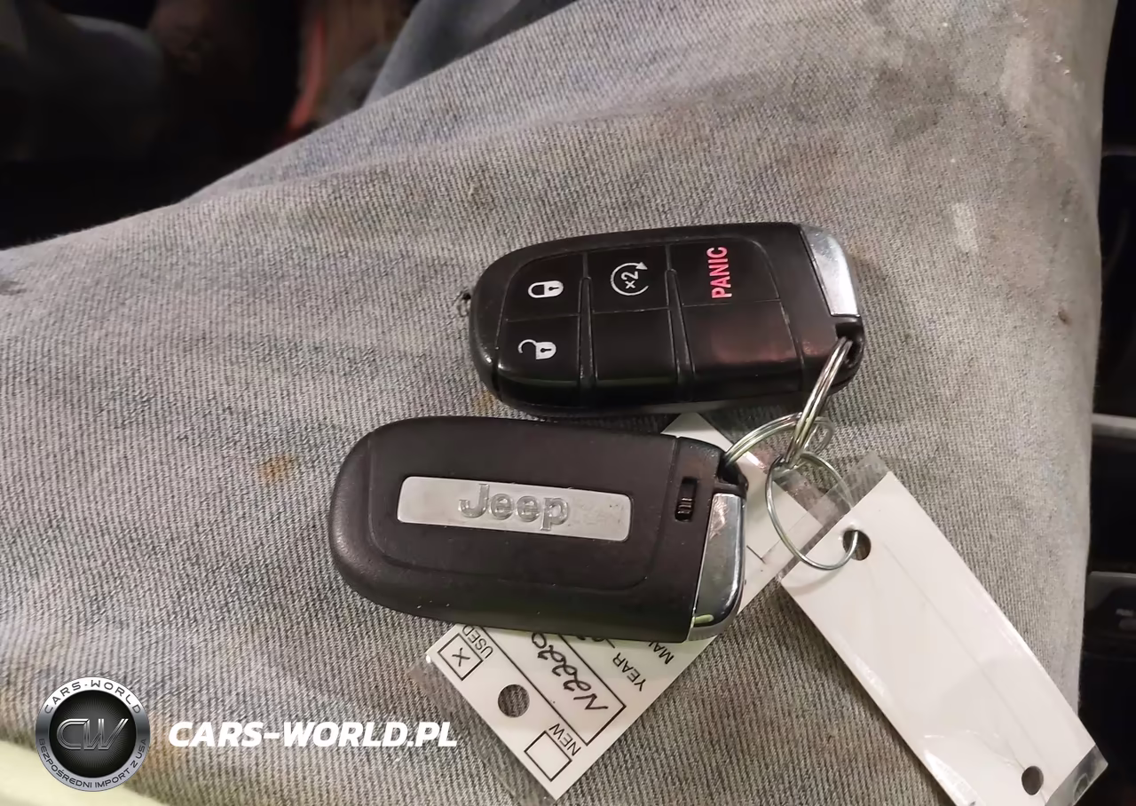 2018 Jeep Renegade Altitude 4X4 VIN:ZACCJBBB9JPJ13412 - 11