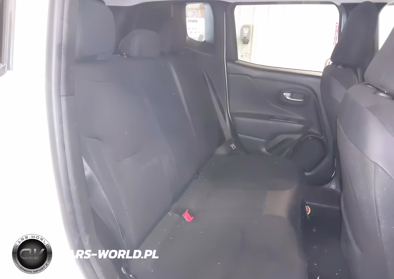 2018 Jeep Renegade Altitude 4X4 VIN:ZACCJBBB9JPJ13412 - 8