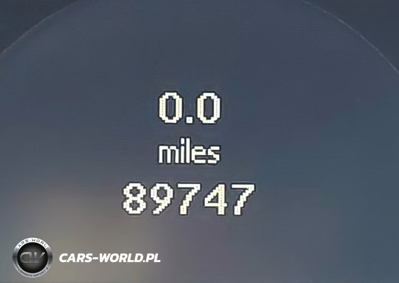 2010 Mercedes-Benz E 550 4Matic VIN:WDDHF9AB1AA214955 - 15