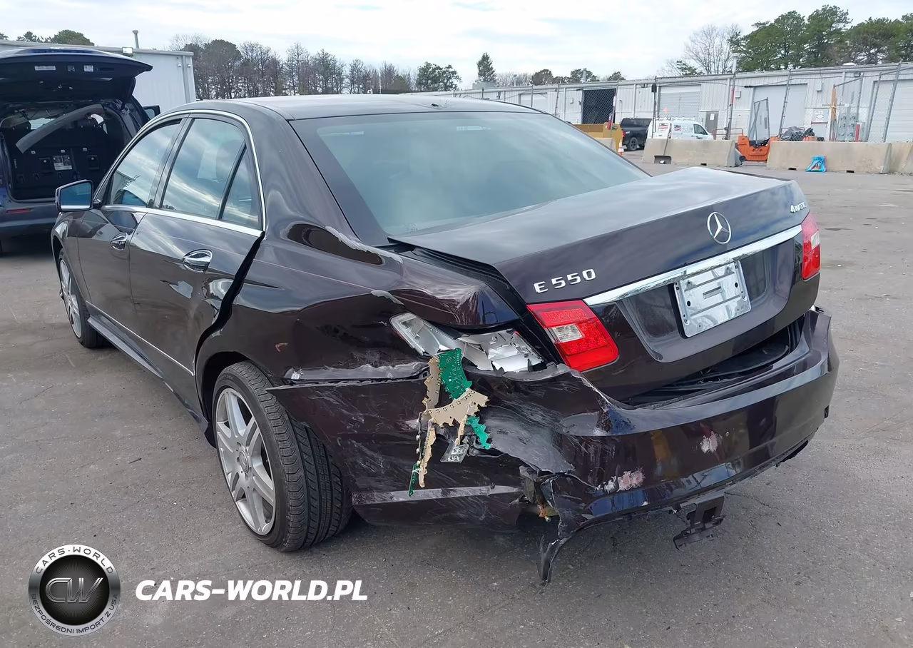 2010 Mercedes-Benz E 550 4Matic VIN:WDDHF9AB1AA214955 - 6