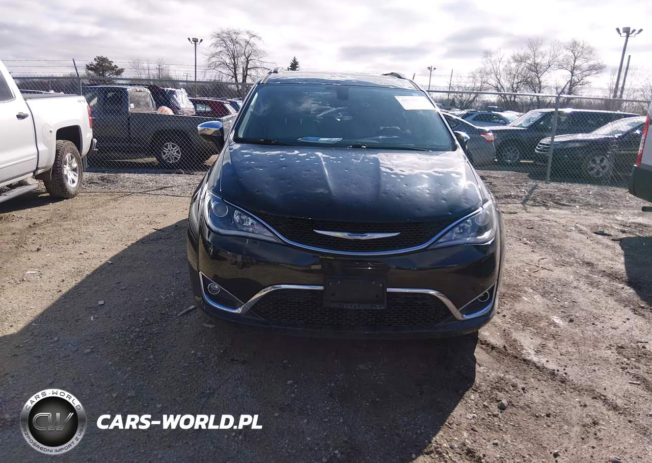 2018 Chrysler Pacifica Limited VIN:2C4RC1GG0JR117852 - 12