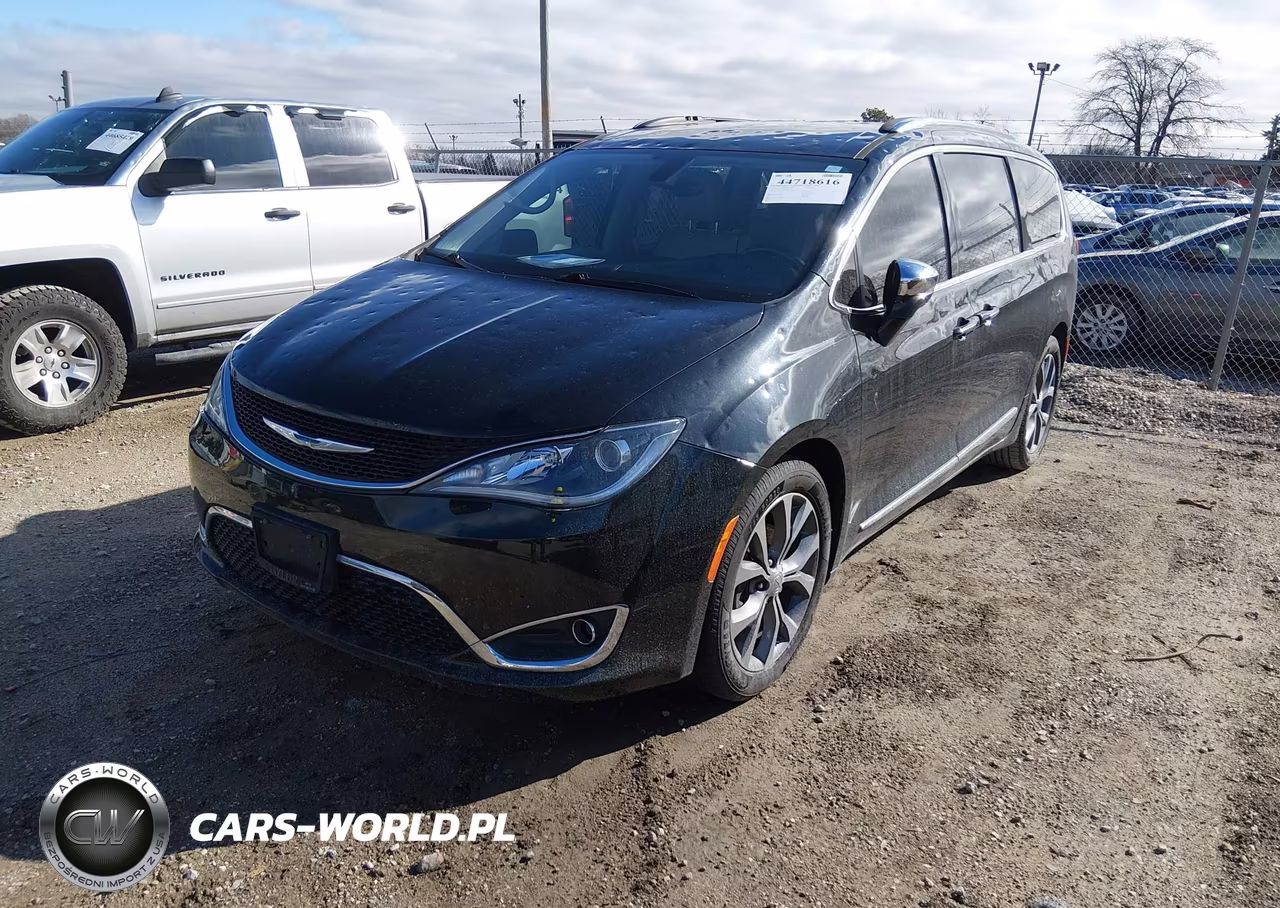 2018 Chrysler Pacifica Limited VIN:2C4RC1GG0JR117852 - 2