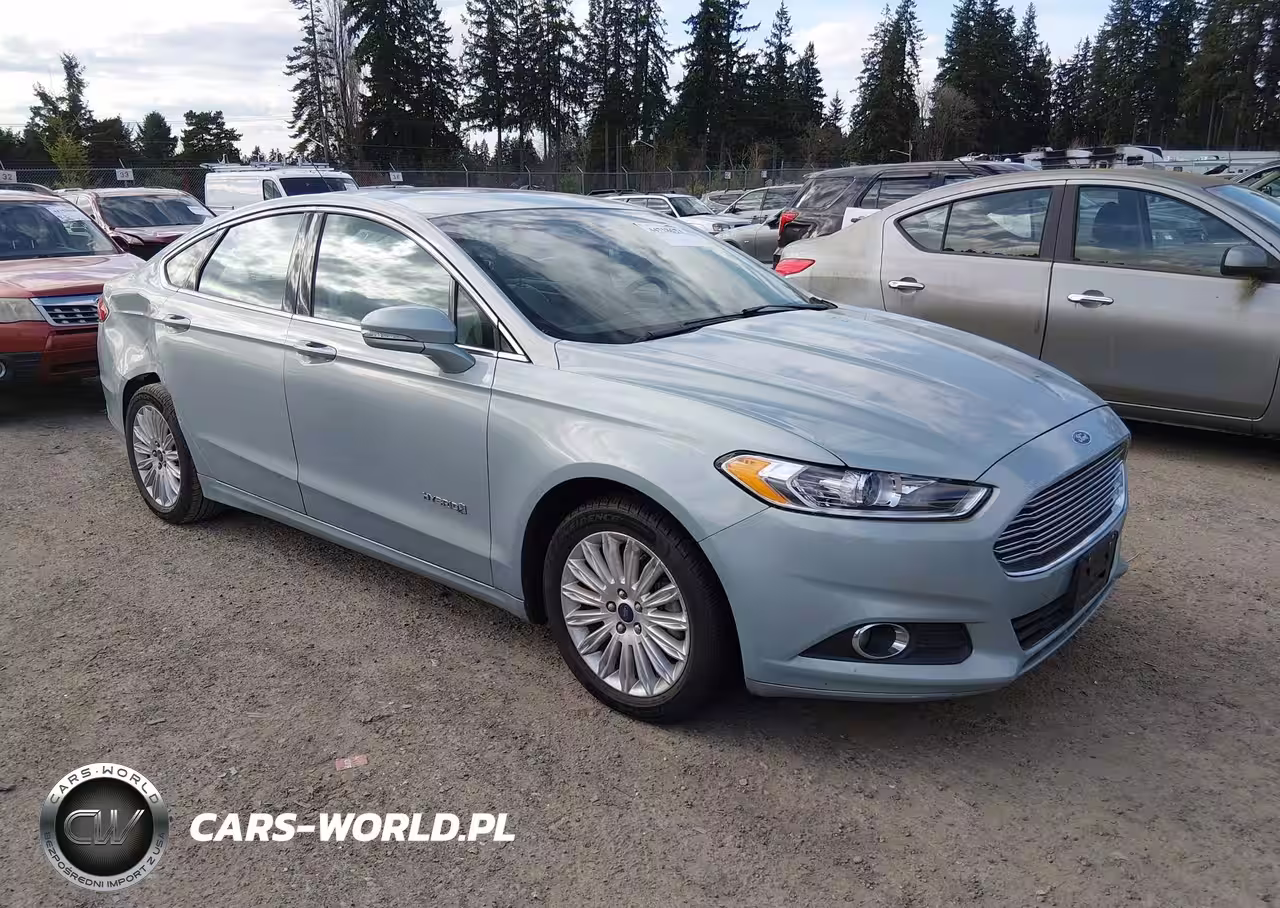 2013 Ford Fusion Hybrid Se