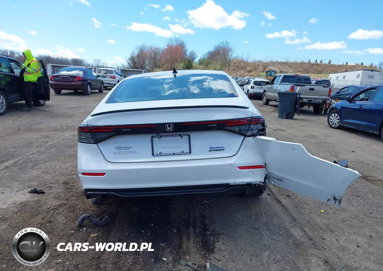 2025 Honda Accord Hybrid Sport-L VIN:1HGCY2F79SA080113 - 17
