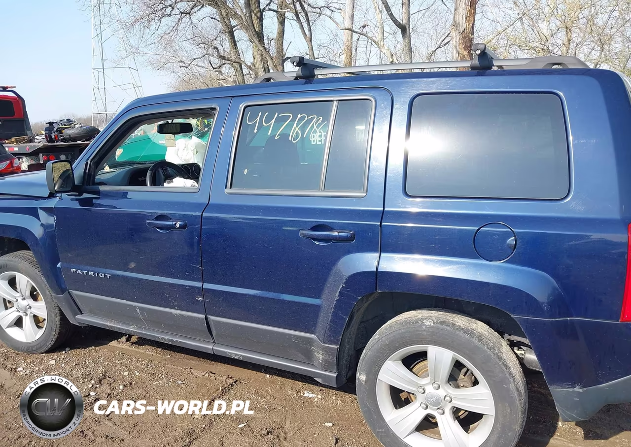 2015 Jeep Patriot Latitude VIN:1C4NJRFB1FD183927 - 14