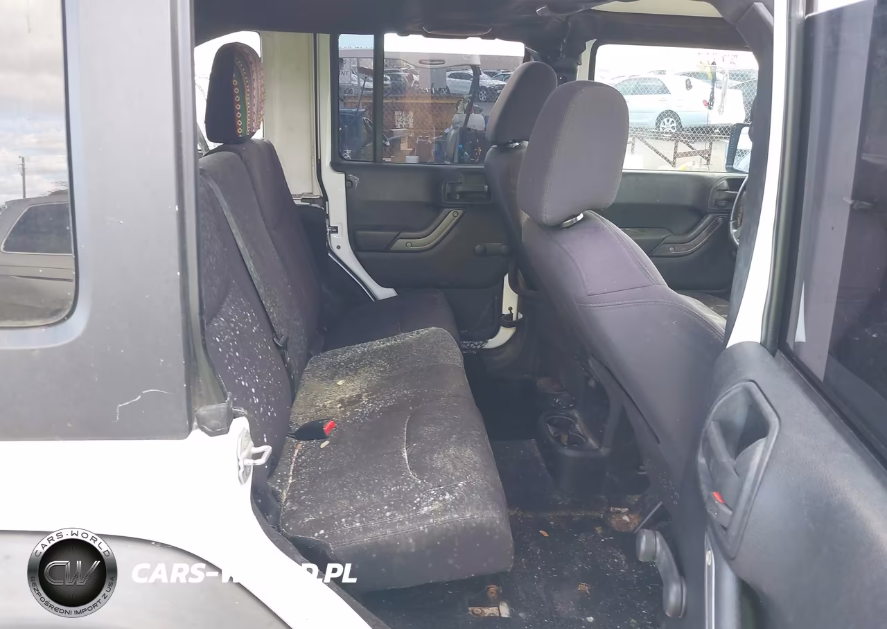 2013 Jeep Wrangler Unlimited Sport VIN:1C4BJWDG1DL550764 - 8