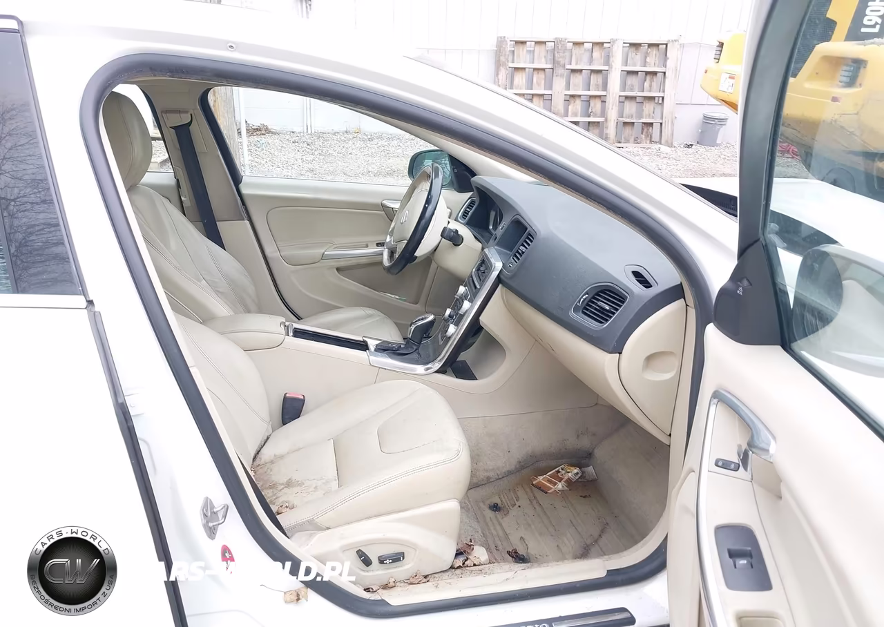 2015 Volvo S60 T5 Premier VIN:YV126MFK6F1361107 - 5