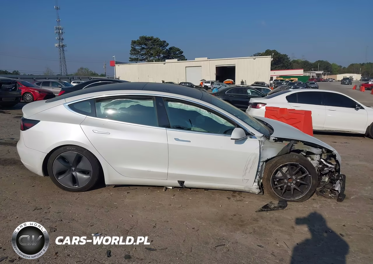2020 Tesla Model 3 Standard Range Plus Rear-Wheel Drive-Standard Range Rear-Wheel Drive VIN:5YJ3E1EA2LF590472 - 14