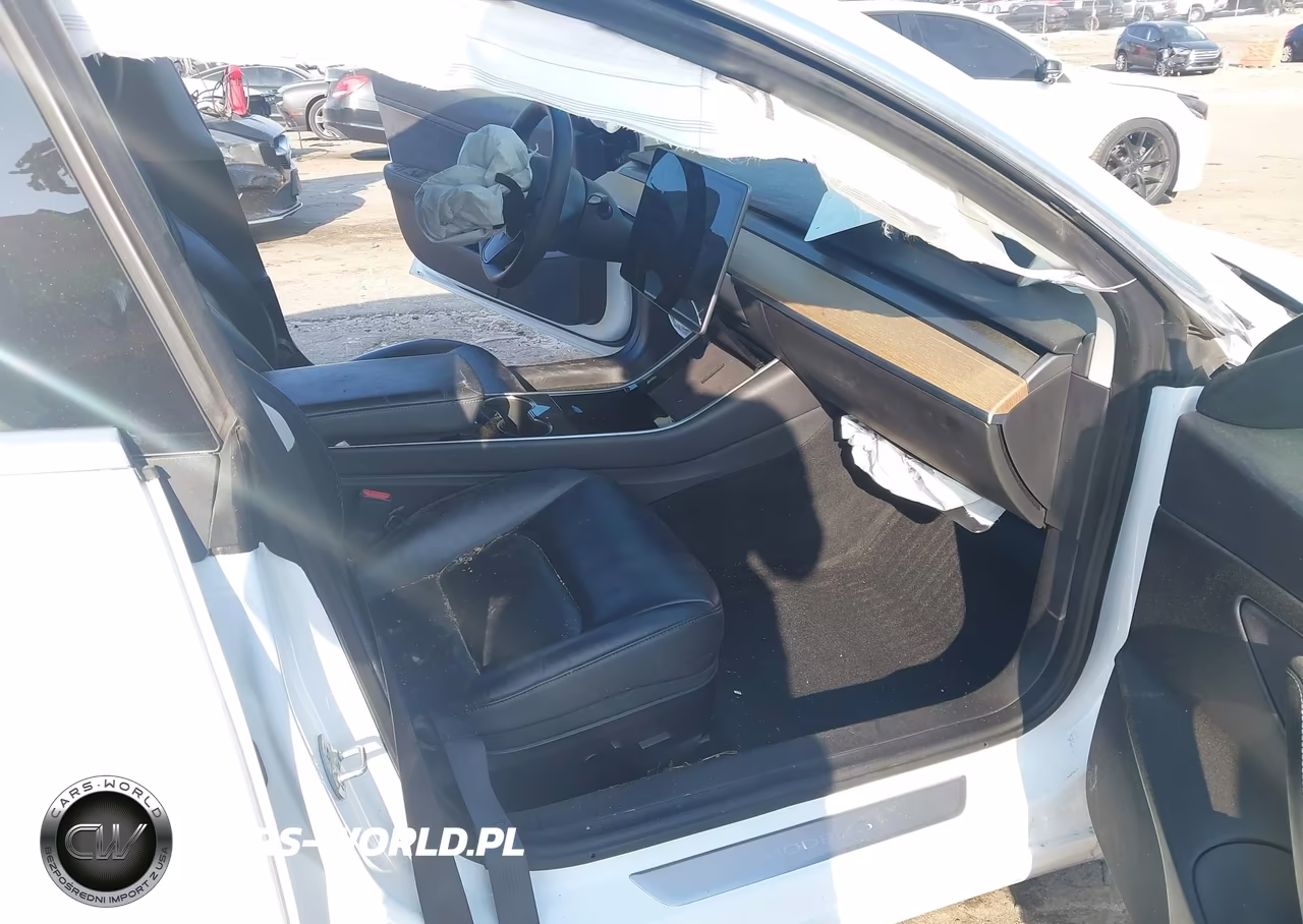 2020 Tesla Model 3 Standard Range Plus Rear-Wheel Drive-Standard Range Rear-Wheel Drive VIN:5YJ3E1EA2LF590472 - 5