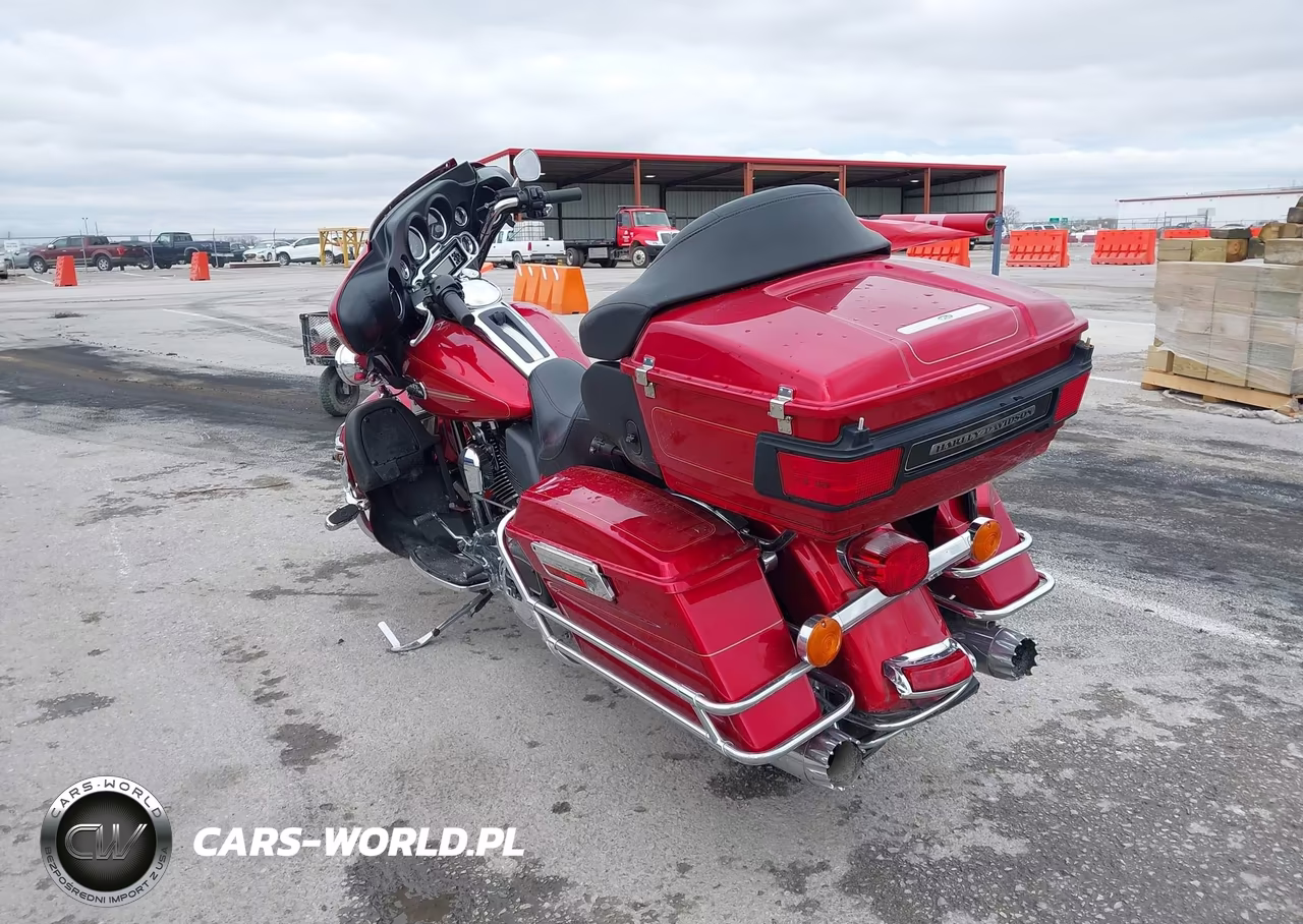 2013 Harley-Davidson Flhtcu Ultra Classic Electra Gld VIN:1HD1FCM10DB695354 - 3