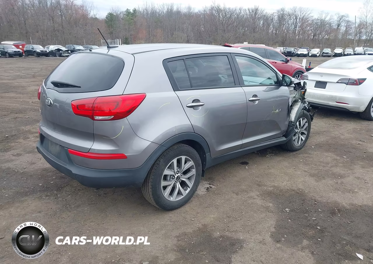 2016 Kia Sportage Lx VIN:KNDPBCAC9G7802390 - 4