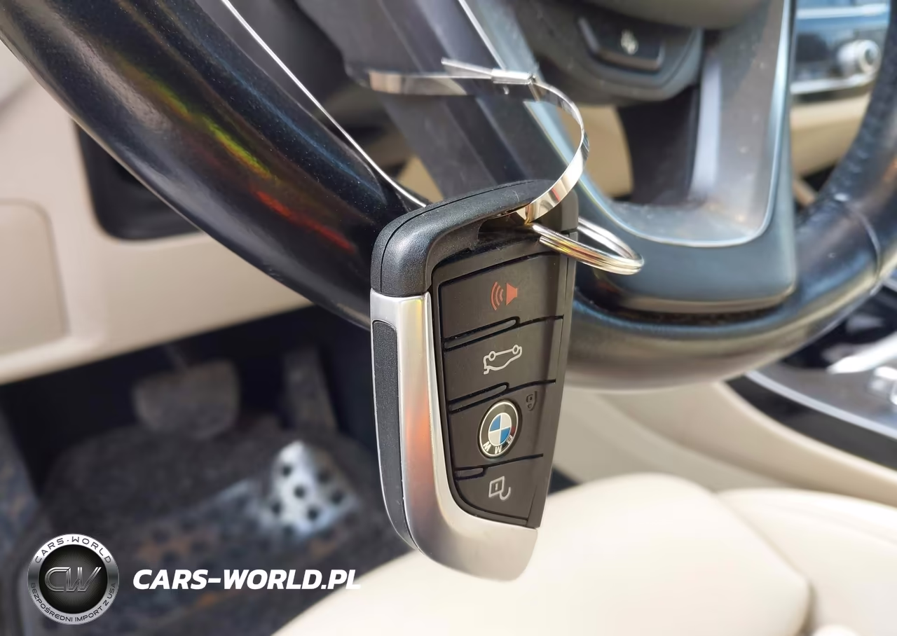 2018 BMW X3 xDrive30I VIN:5UXTR9C5XJLC73155 - 11