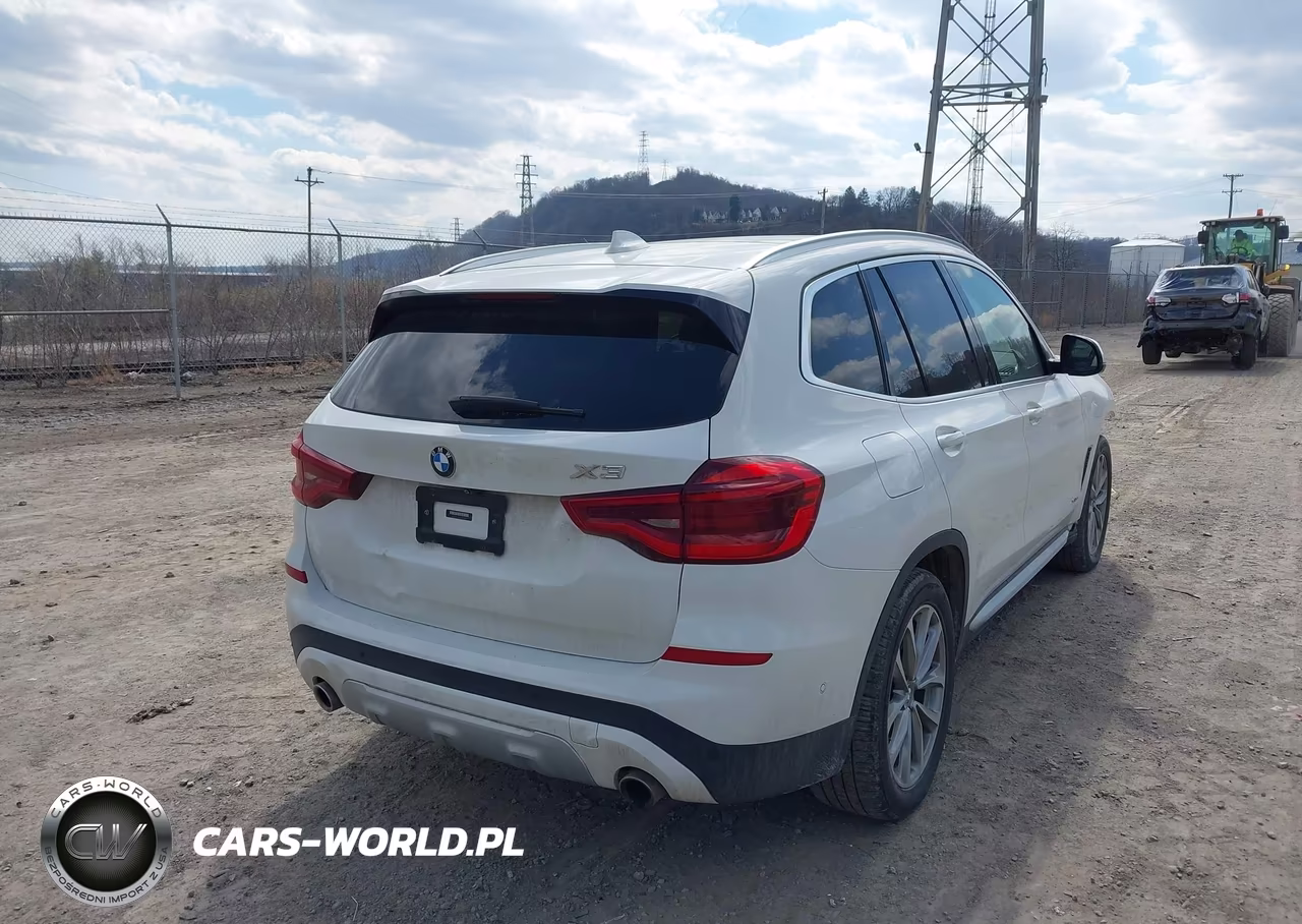 2018 BMW X3 xDrive30I VIN:5UXTR9C5XJLC73155 - 4