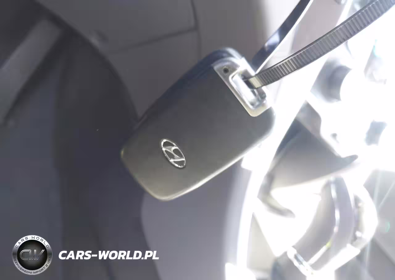 2011 Hyundai Sonata Hybrid VIN:KMHEC4A41BA001916 - 11