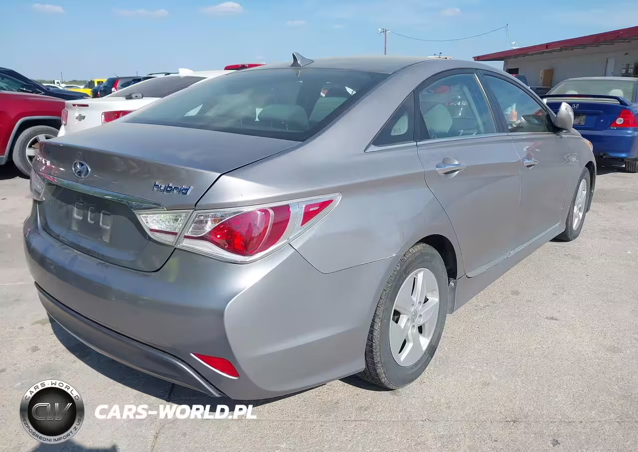 2011 Hyundai Sonata Hybrid VIN:KMHEC4A41BA001916 - 4