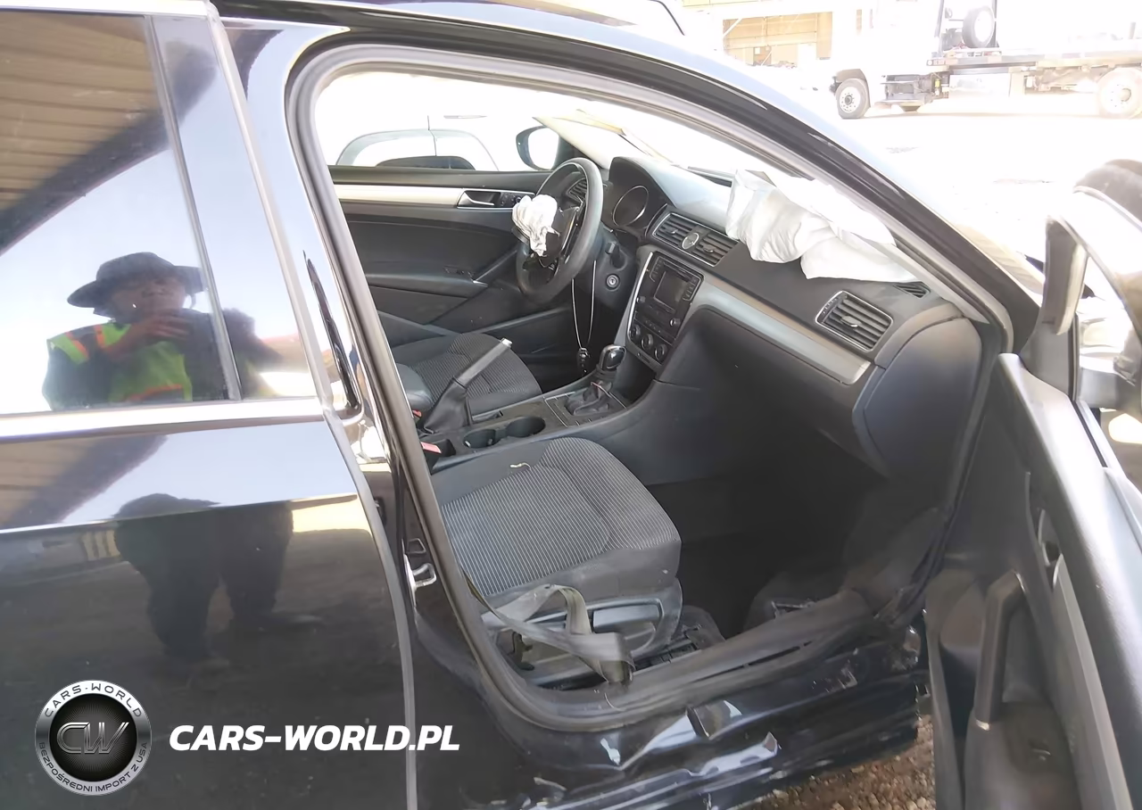 2017 Volkswagen Passat 1.8T S VIN:1VWAT7A36HC006339 - 5