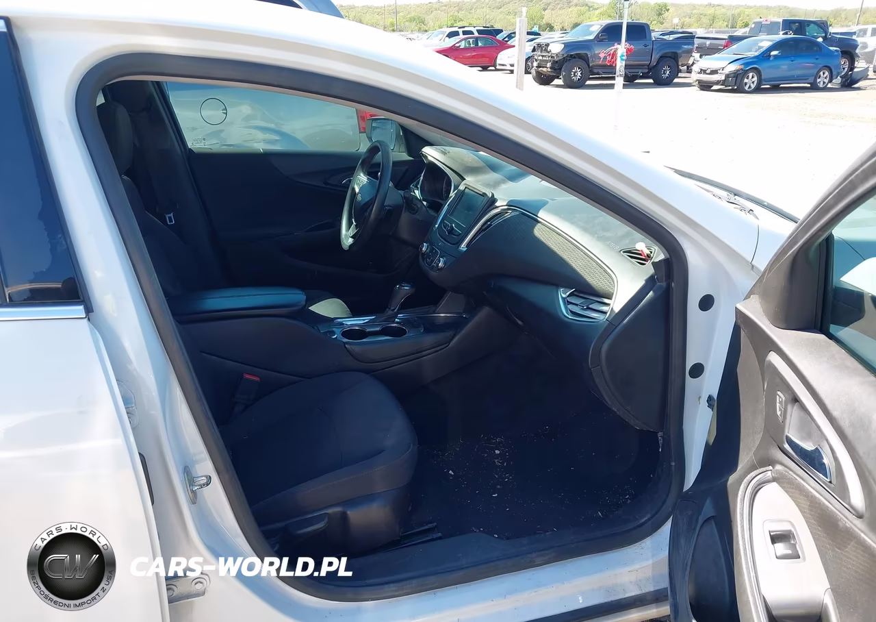 2018 Chevrolet Malibu Lt VIN:1G1ZD5ST3JF122911 - 5