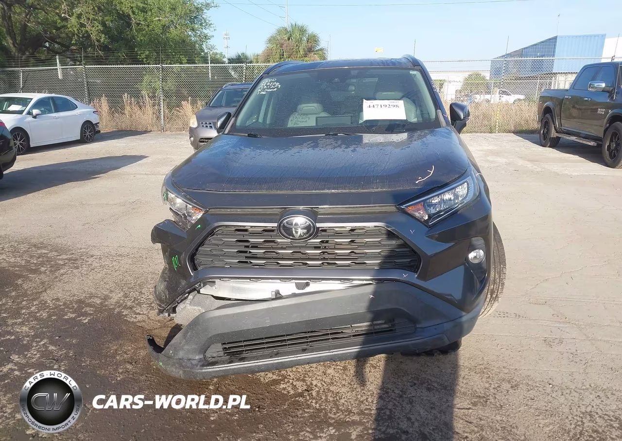 2021 Toyota Rav4 Xle Premium VIN:2T3C1RFV2MW147682 - 12