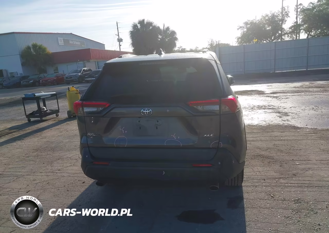 2021 Toyota Rav4 Xle Premium VIN:2T3C1RFV2MW147682 - 16