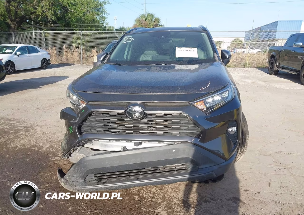 2021 Toyota Rav4 Xle Premium VIN:2T3C1RFV2MW147682 - 17