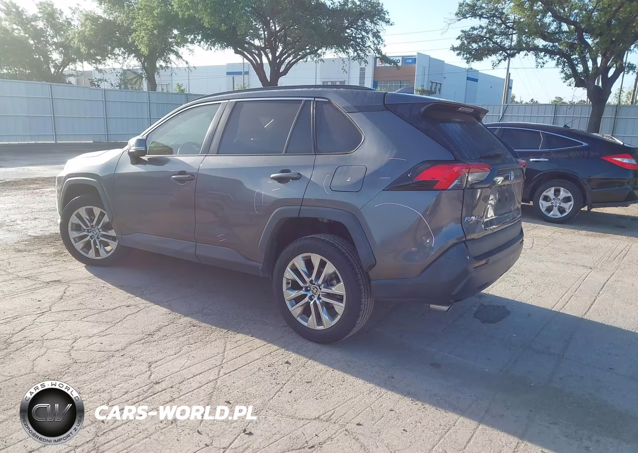 2021 Toyota Rav4 Xle Premium VIN:2T3C1RFV2MW147682 - 3