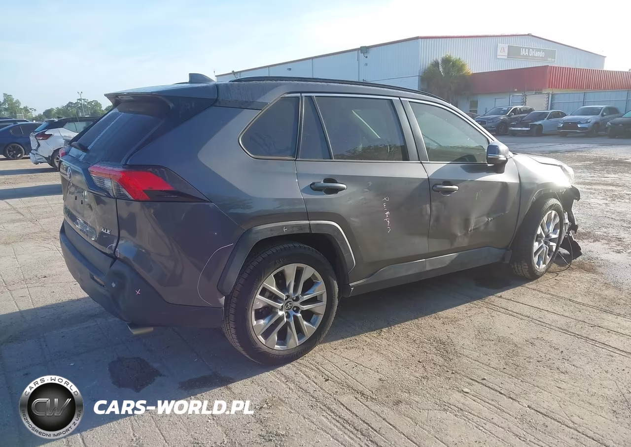 2021 Toyota Rav4 Xle Premium VIN:2T3C1RFV2MW147682 - 4