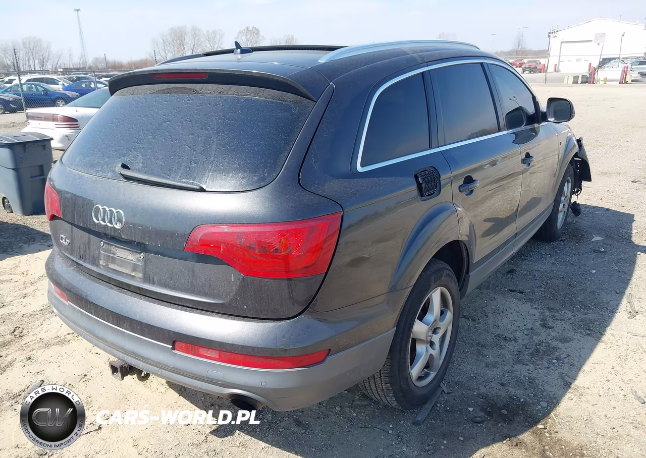 2011 Audi Q7 3.0T Premium VIN:WA1LGAFE6BD005467 - 4