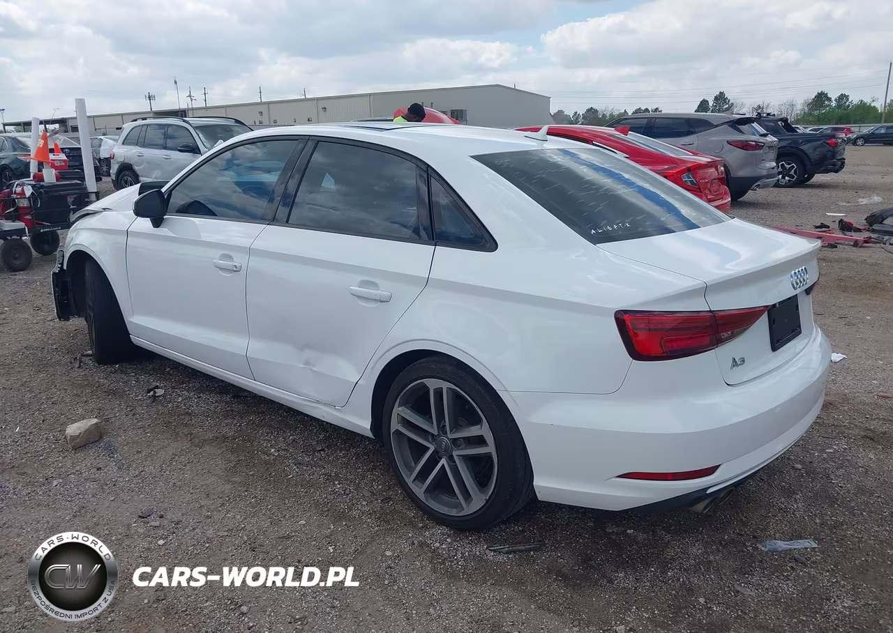 2018 Audi A3 2.0T Premium-2.0T Tech Premium VIN:WAUAUGFF7J1010885 - 3