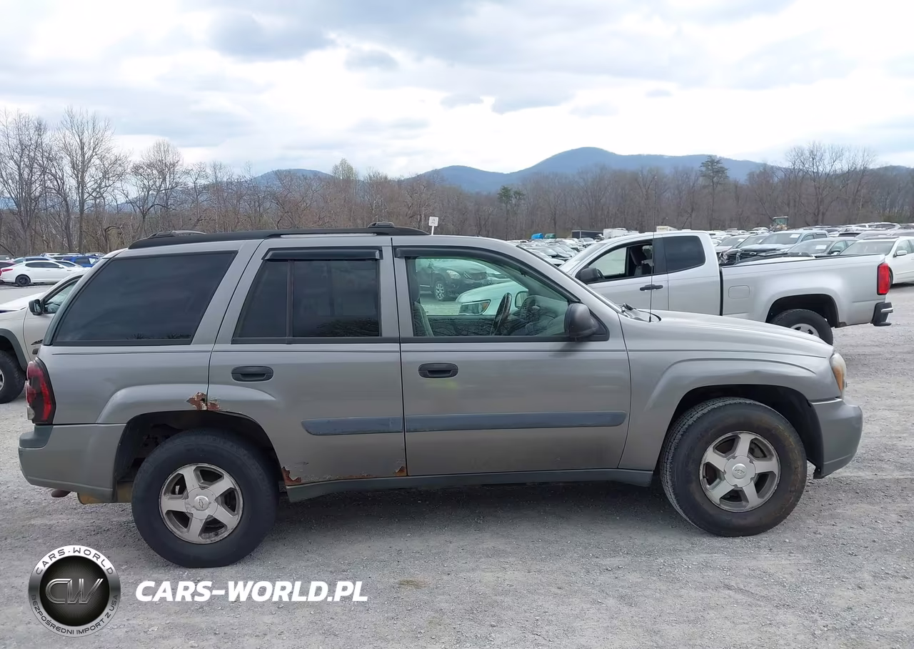 2005 Chevrolet Trailblazer Ls VIN:1GNDT13S752106332 - 14
