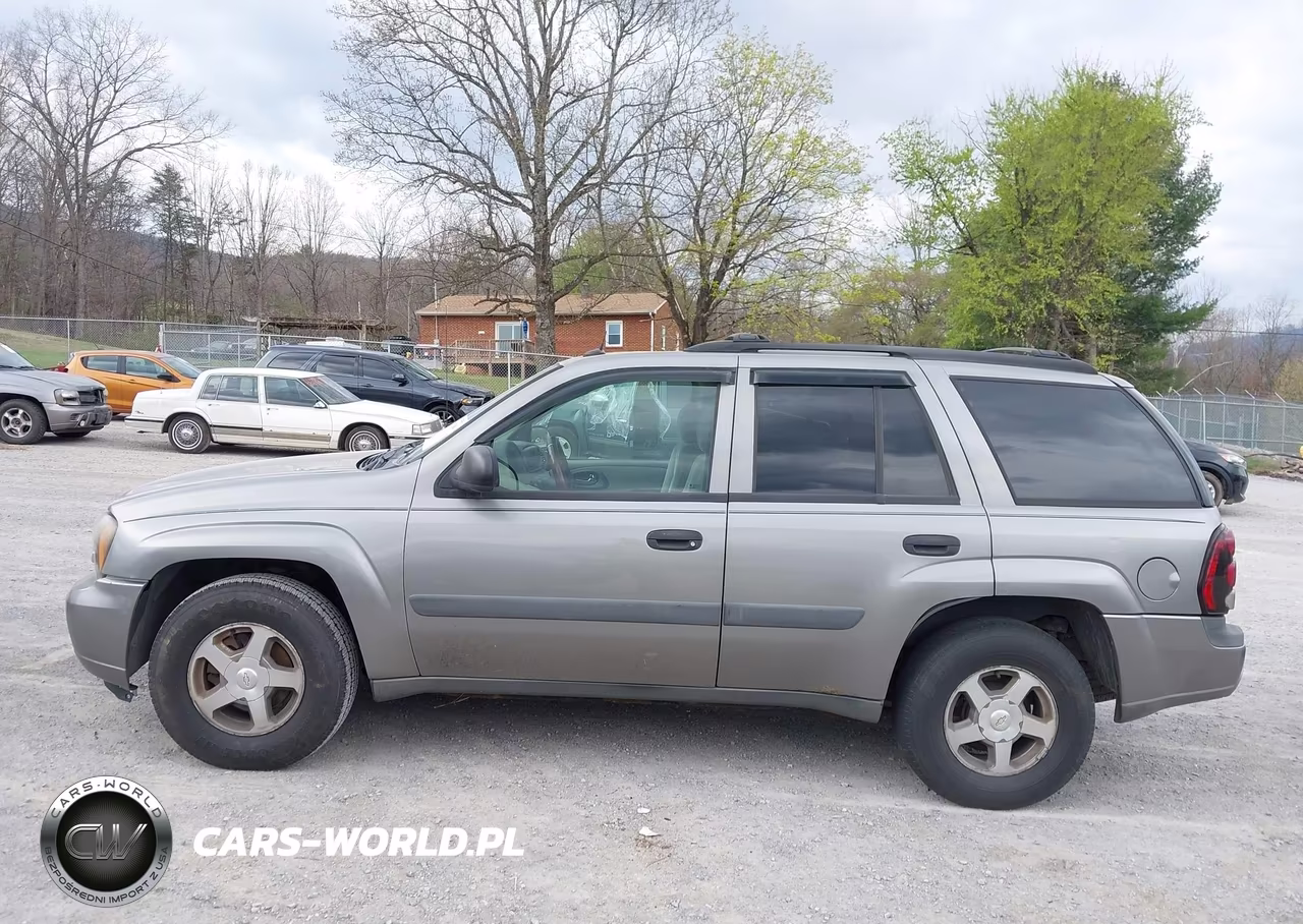 2005 Chevrolet Trailblazer Ls VIN:1GNDT13S752106332 - 15