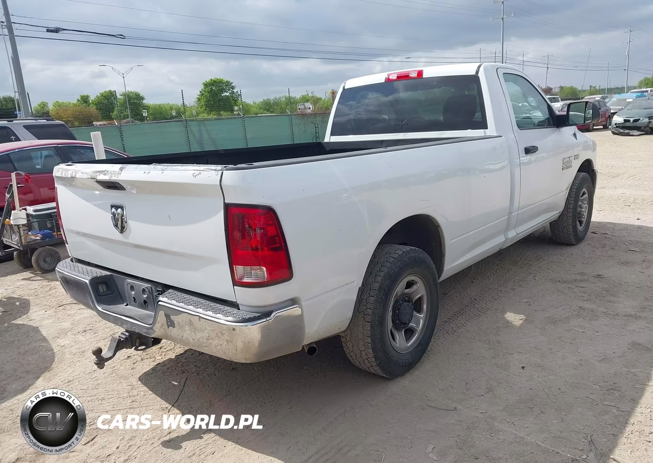 2013 Ram 2500 Tradesman VIN:3C6LR4AT3DG542852 - 4