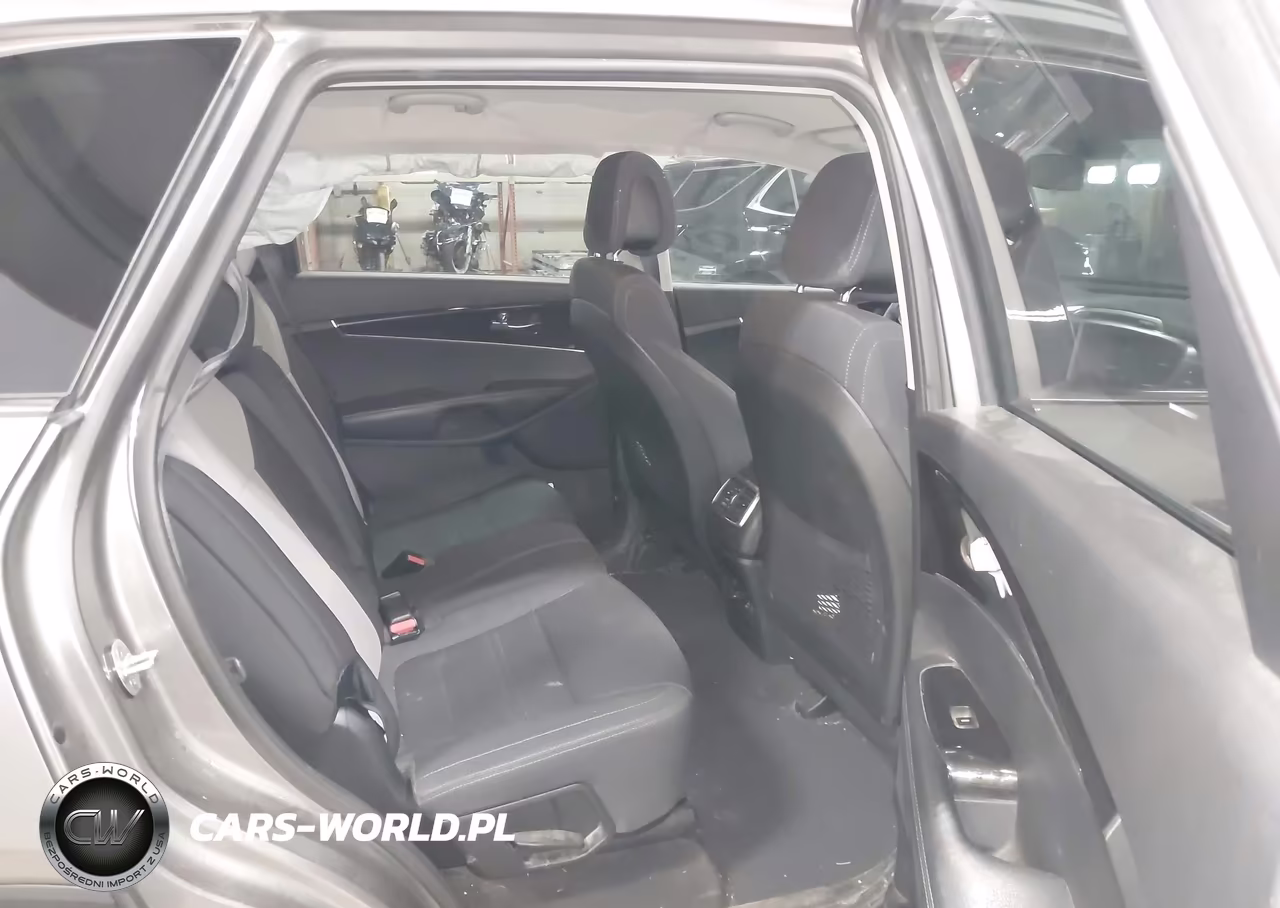 2017 Kia Sorento 3.3L Lx VIN:5XYPGDA54HG194162 - 8
