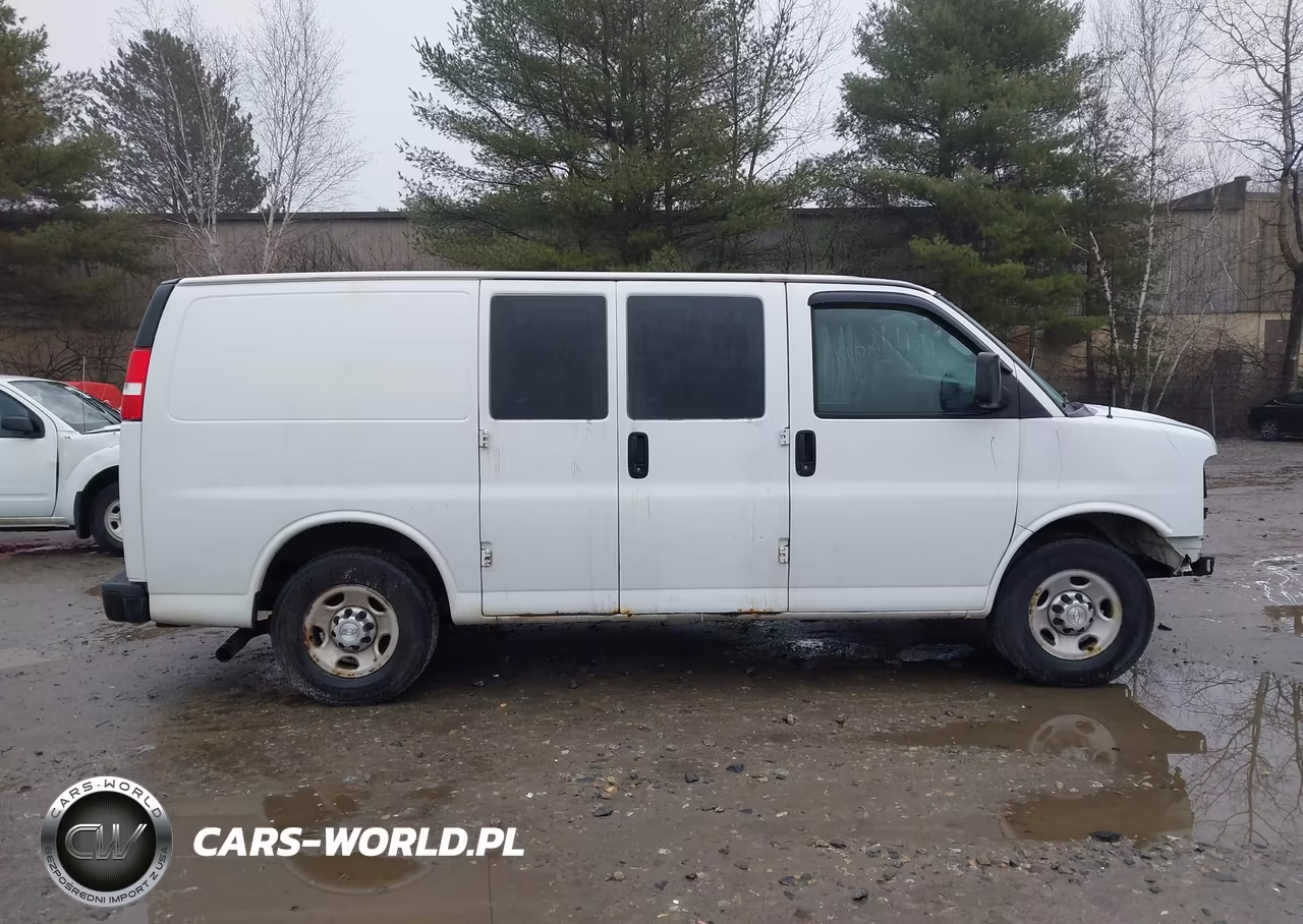 2017 Chevrolet Express 3500 Work Van VIN:1GCZGGFG9H1184165 - 12