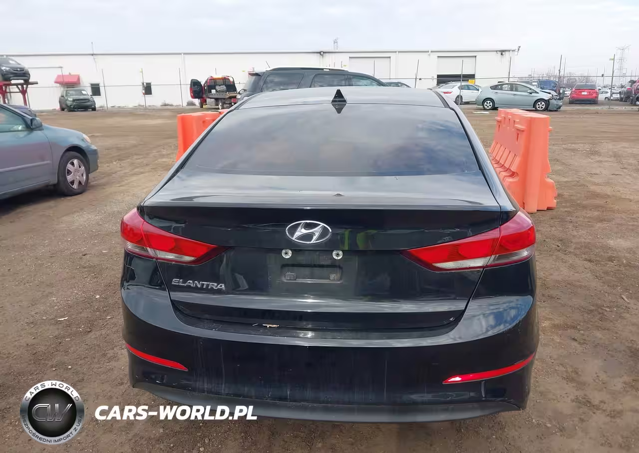 2017 Hyundai Elantra Se VIN:5NPD84LF3HH069880 - 17