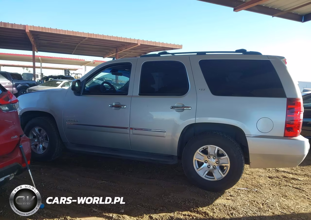 2010 Chevrolet Tahoe Ltz VIN:1GNUCCE04AR223276 - 14