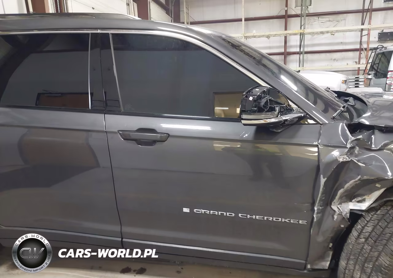 2021 Jeep Grand Cherokee L Limited 4X4 VIN:1C4RJKBG1M8159806 - 13
