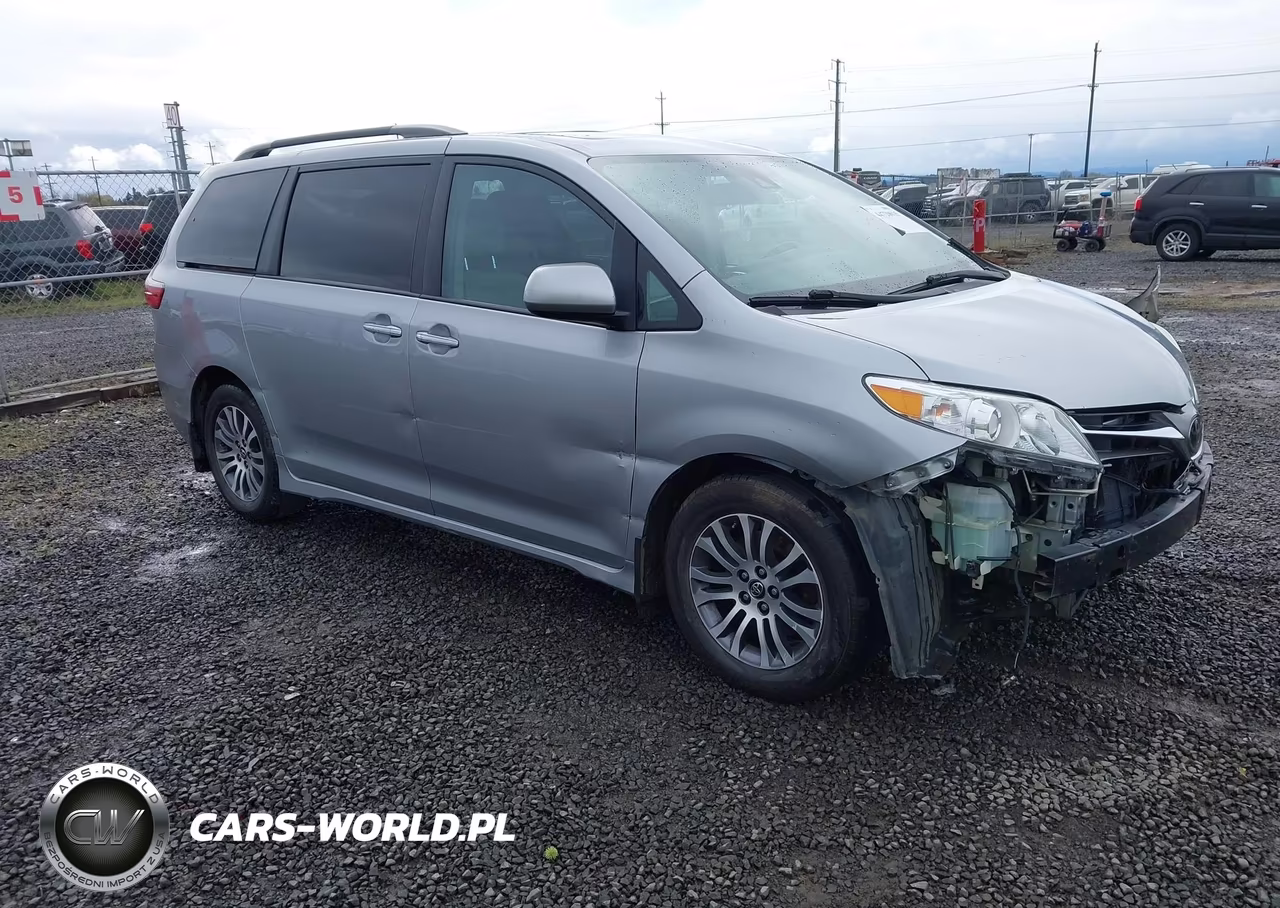2018 Toyota Sienna Xle Premium 8 Passenger