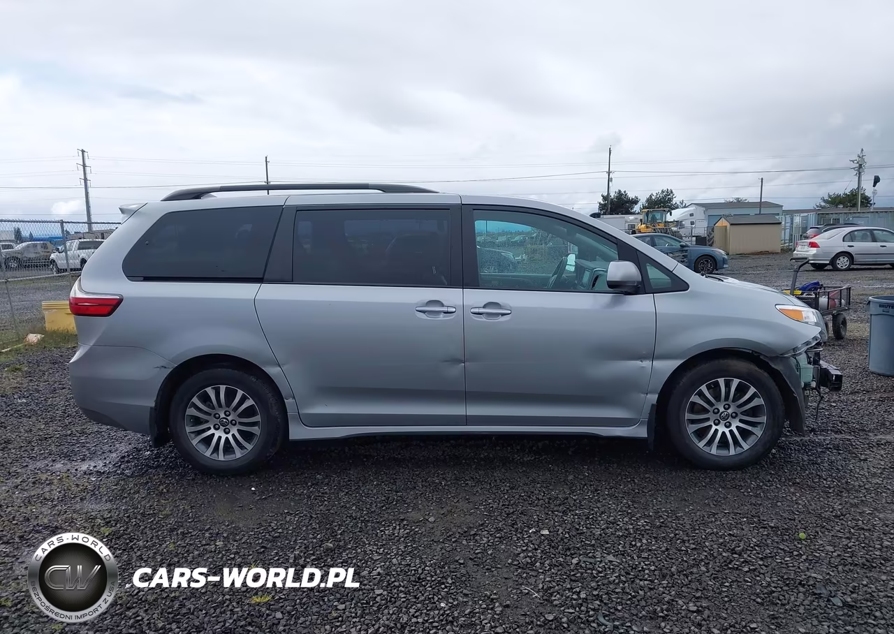 2018 Toyota Sienna Xle Premium 8 Passenger VIN:5TDYZ3DCXJS935684 - 14