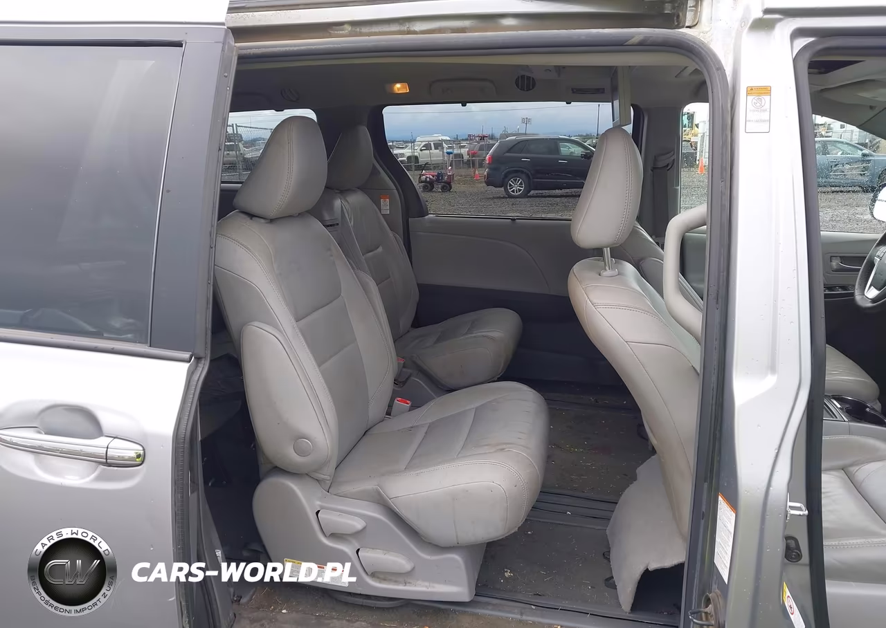 2018 Toyota Sienna Xle Premium 8 Passenger VIN:5TDYZ3DCXJS935684 - 8
