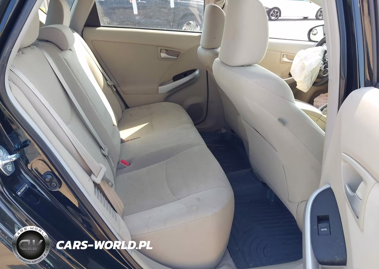 2011 Toyota Prius Two VIN:JTDKN3DU4B5315978 - 8
