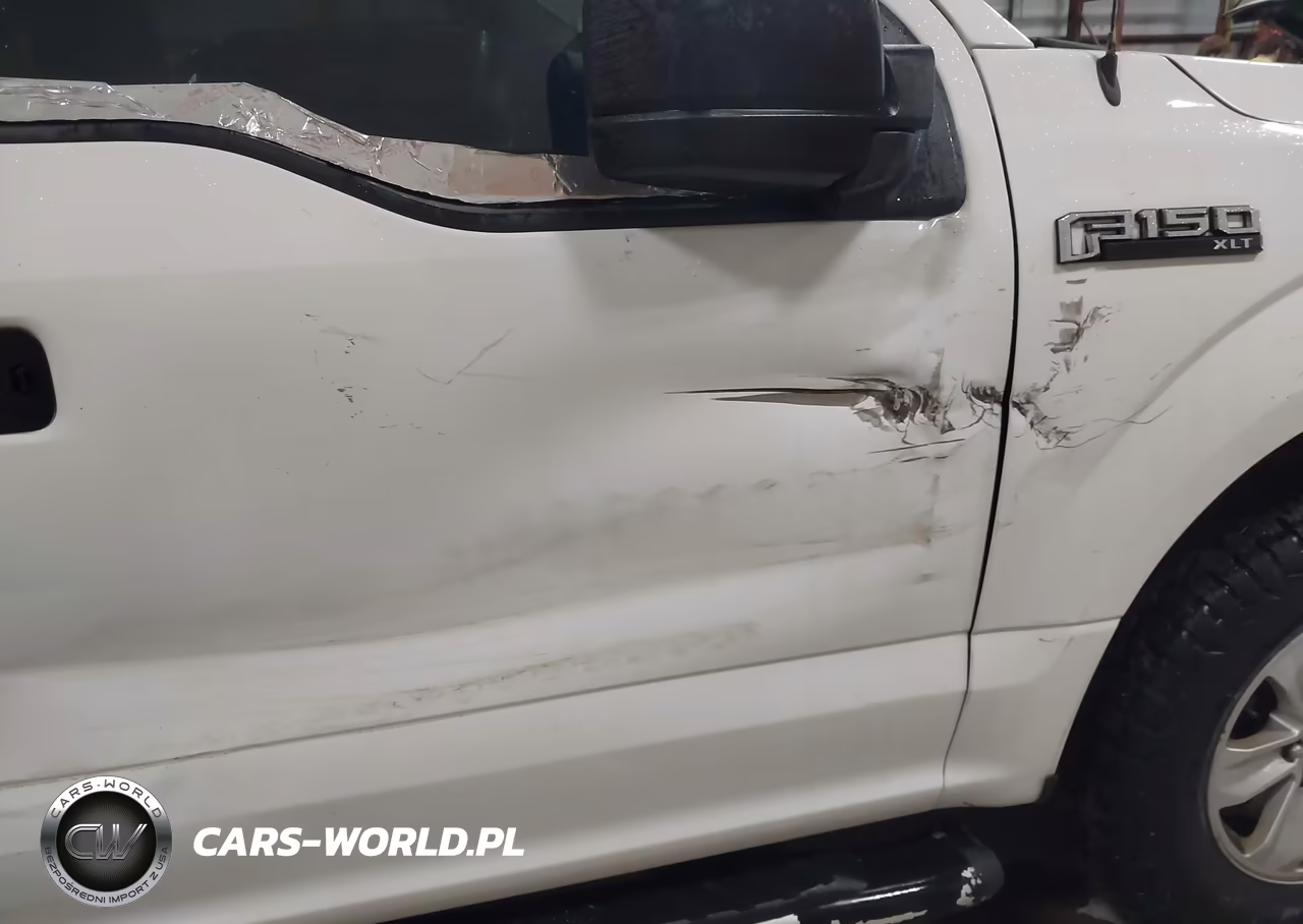 2018 Ford F-150 Xlt VIN:1FTEW1EPXJFC83022 - 18